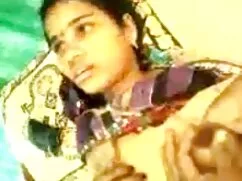 او برهنه توسط جاده ل ...